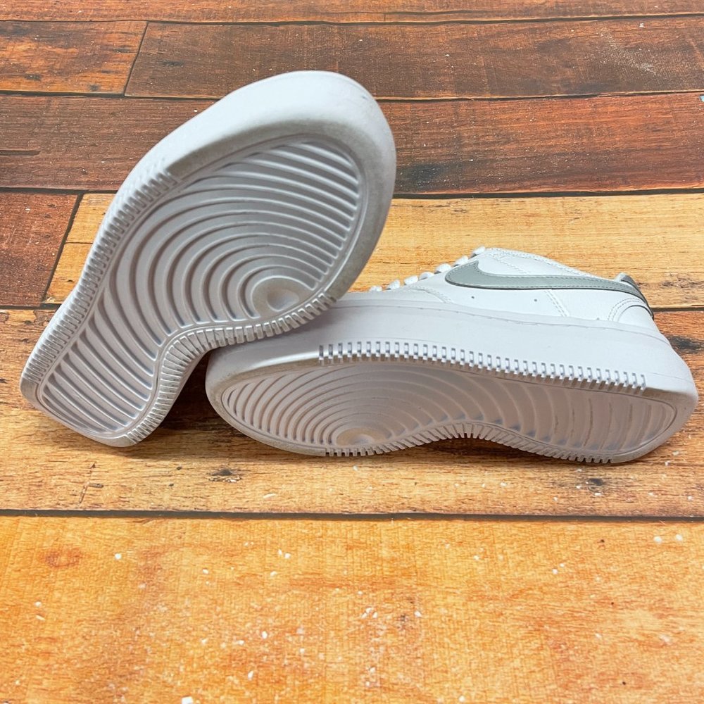 Nike Women's Court Vision Alta LTR White Casual Shoes - Picture 6 of 6